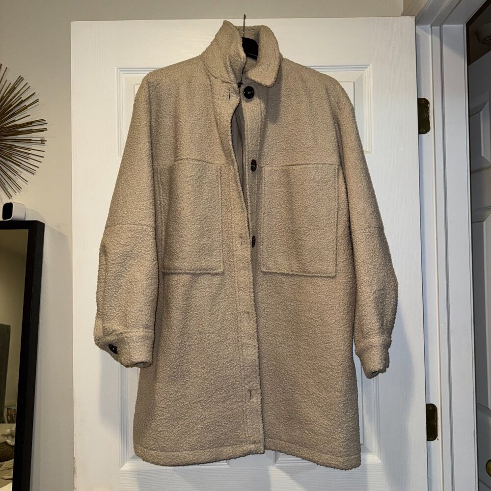 H&M BOUCLE SHACKET JACKET SIZE 4 / SMALL